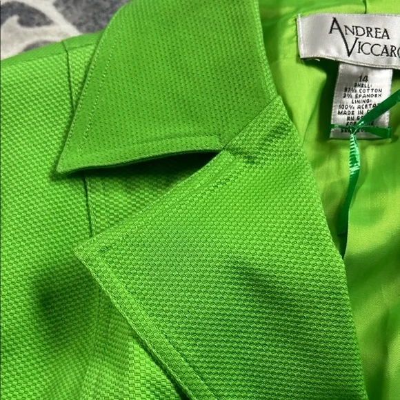 Andrea Viccaro Women's Green Blazer - Picture 3 of 4
